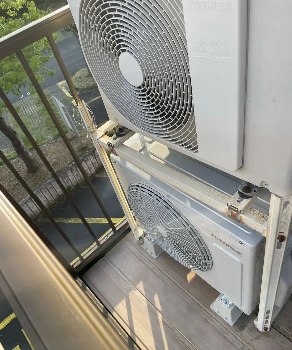 室外機・配管の点検作業